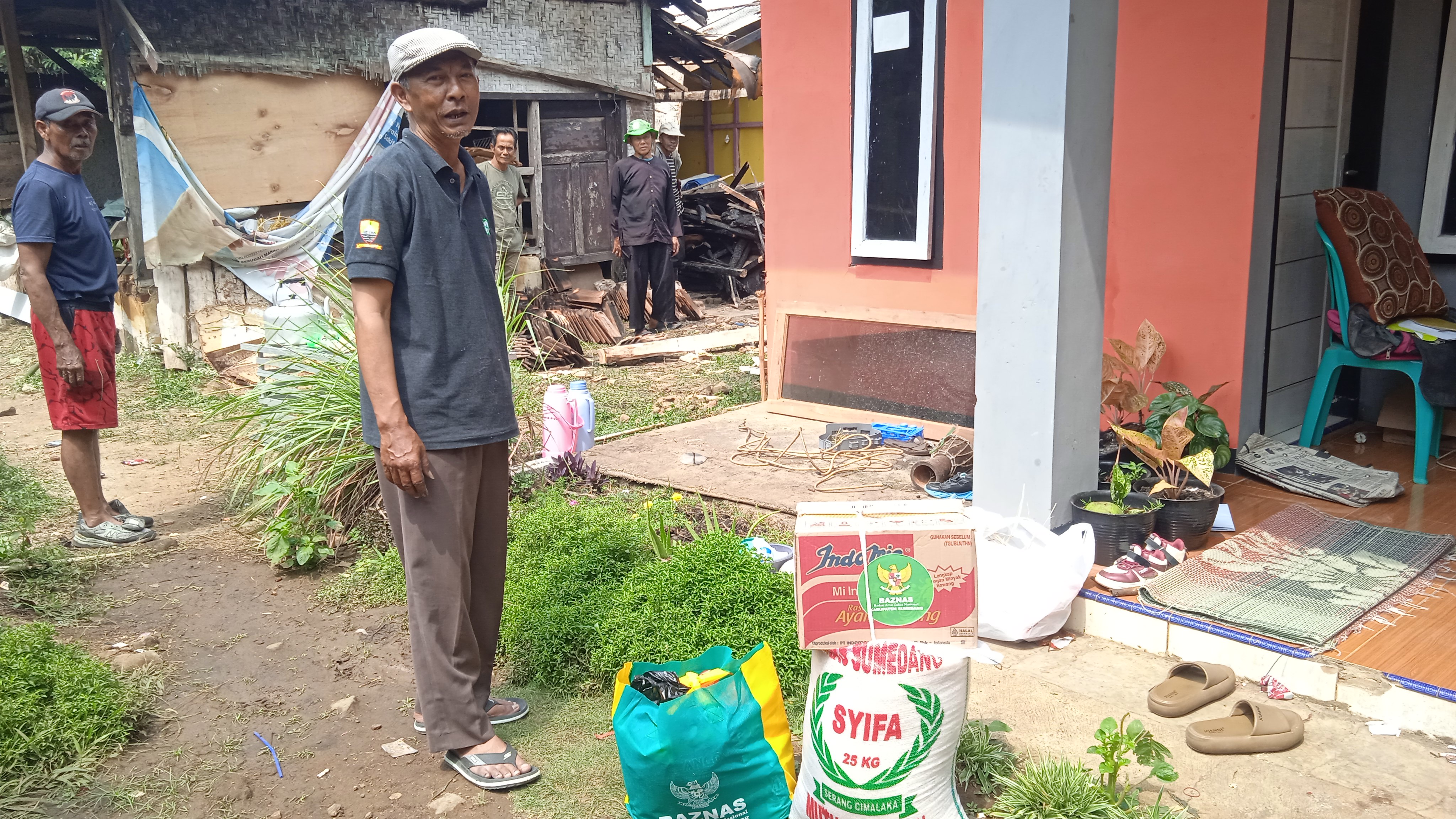 BAZNAS SUMEDANG BERI BANTUAN